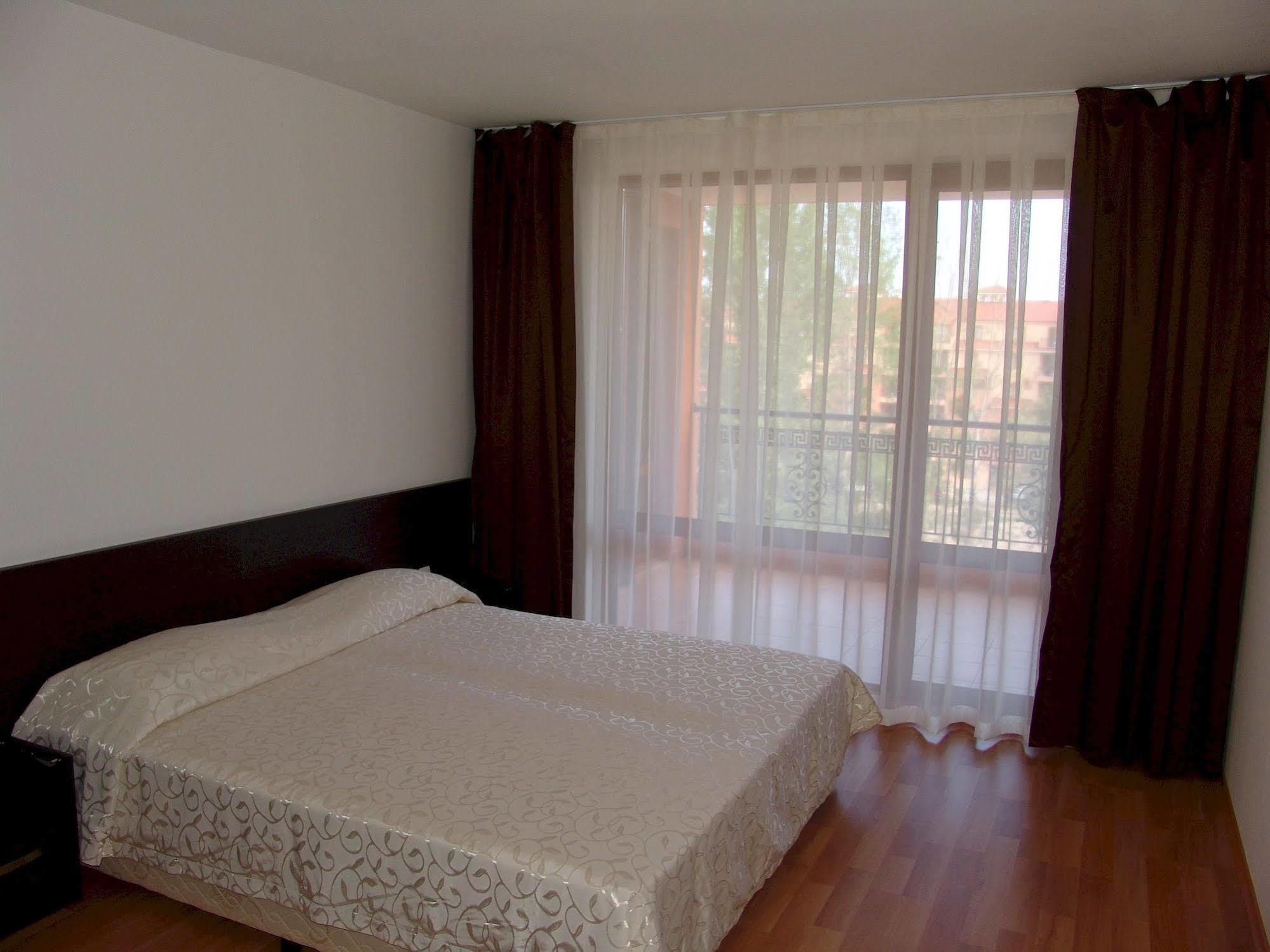 Apart Hotel Happy Sunny Beach Ngoại thất bức ảnh
